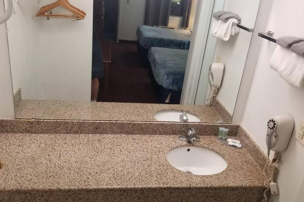 2 Queen Beds 222 Wi-fi Hot Tub Appartement Stillwater